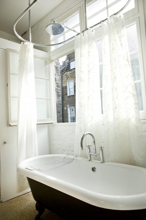 Cùng khám phá ngôi nhà London thân thiện với trung tâm là chiếc giường treo ở phòng khách